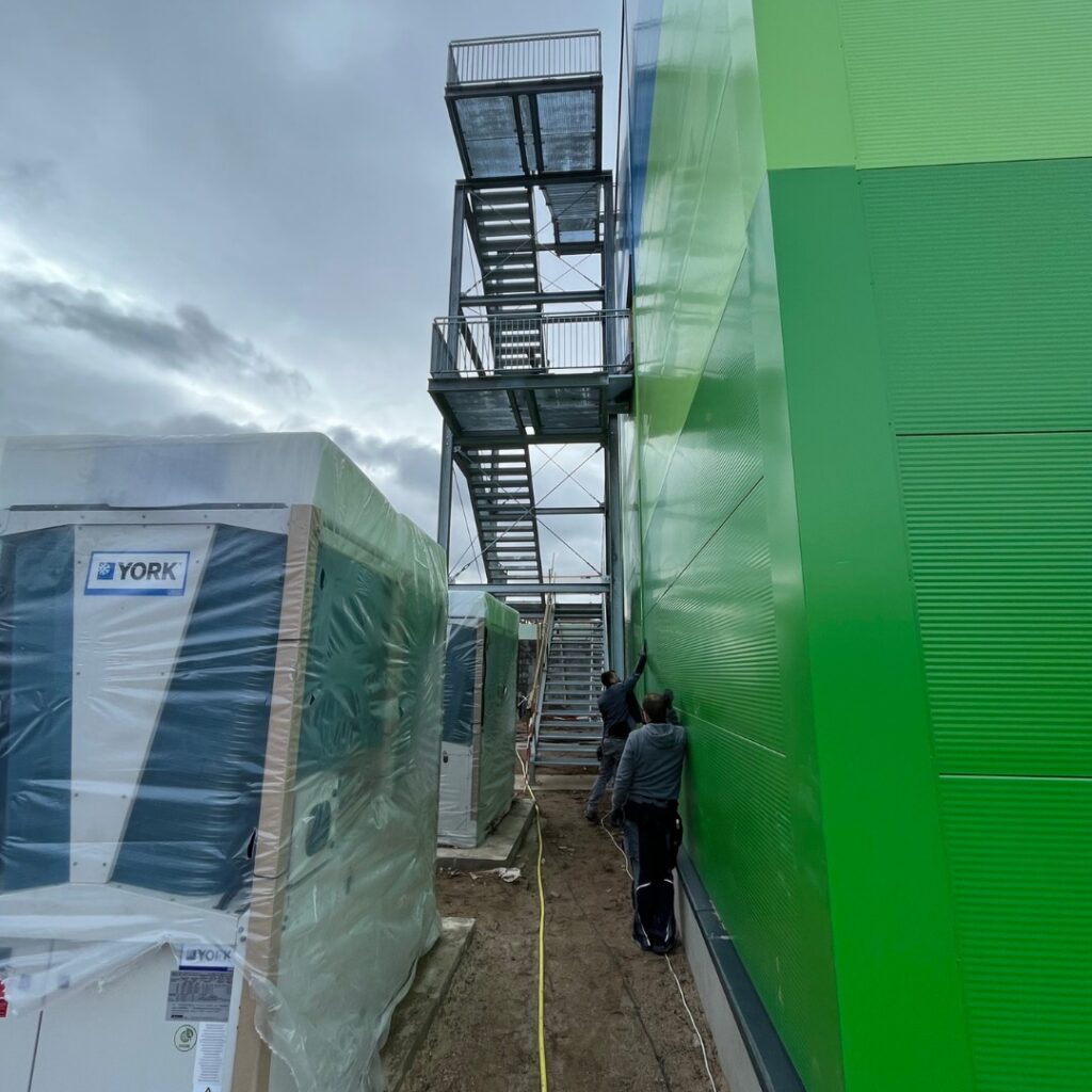 Treppenmontage mit unserem Minikran