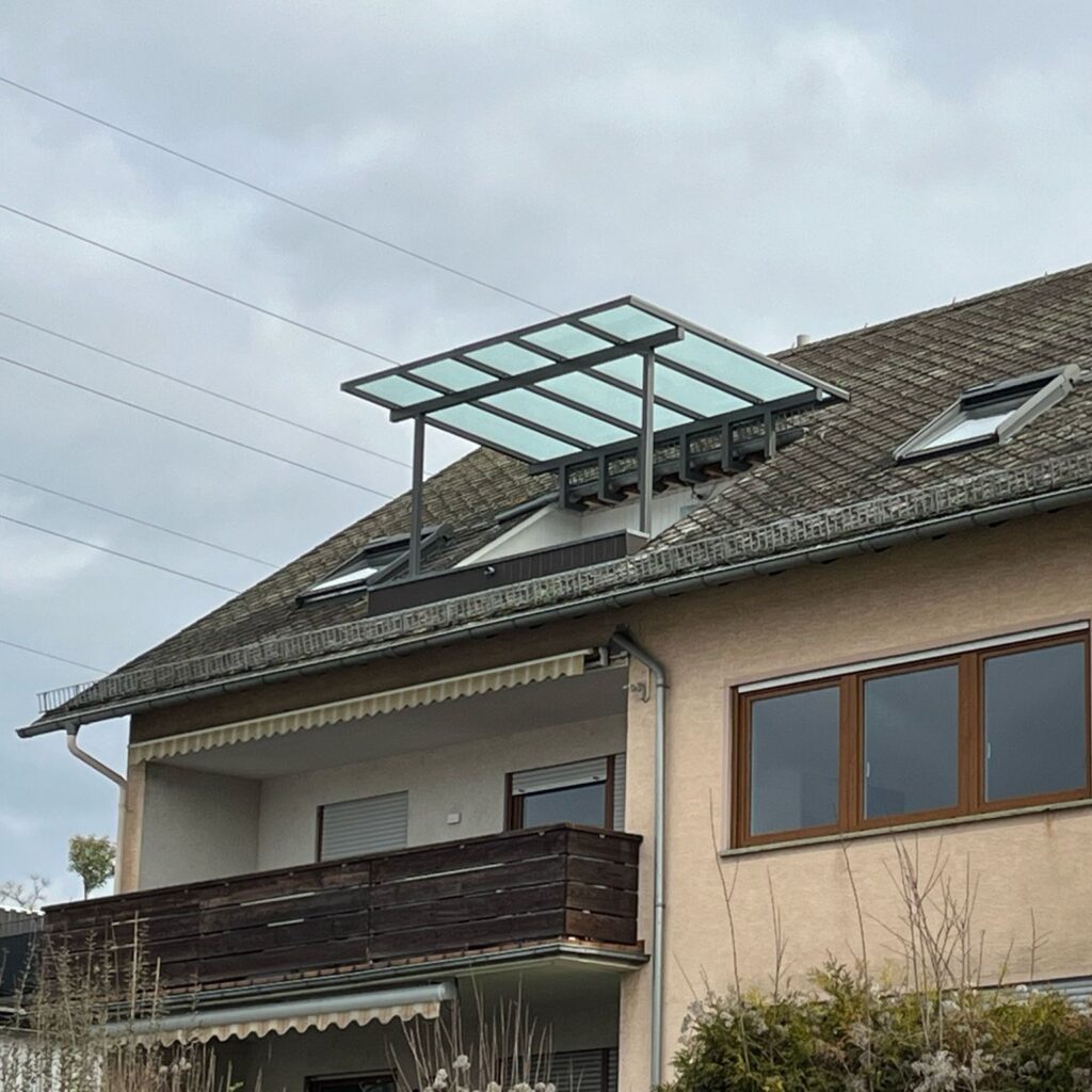 Überdachung einer Loggia in Eltville